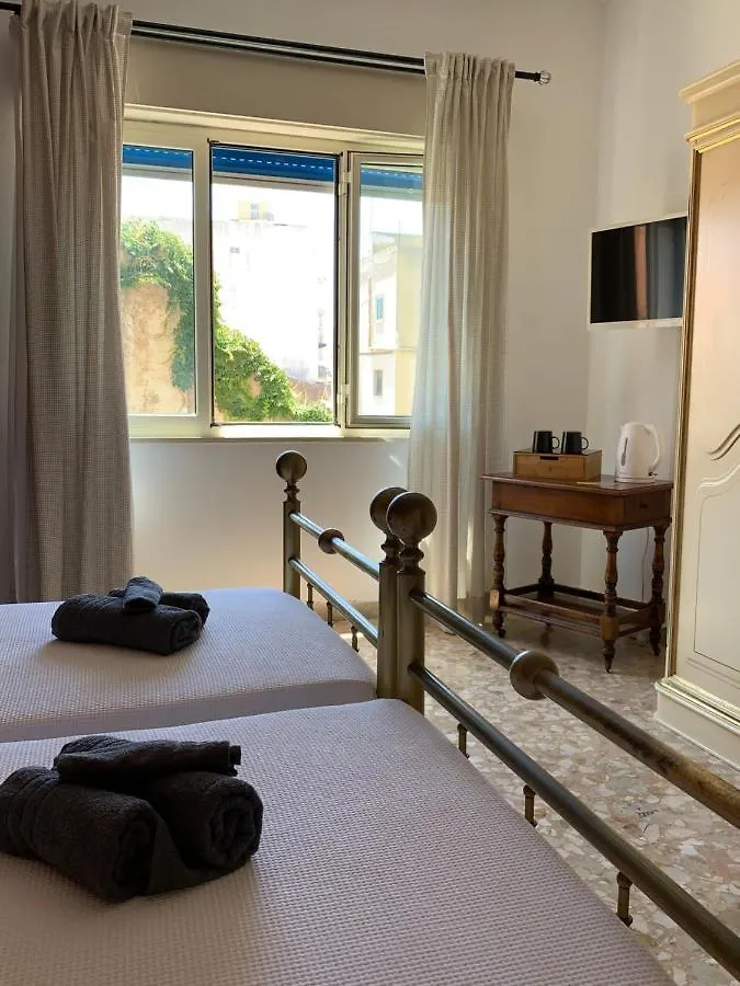 Bed & Breakfast B&B Fiorisol Augusta Italy
