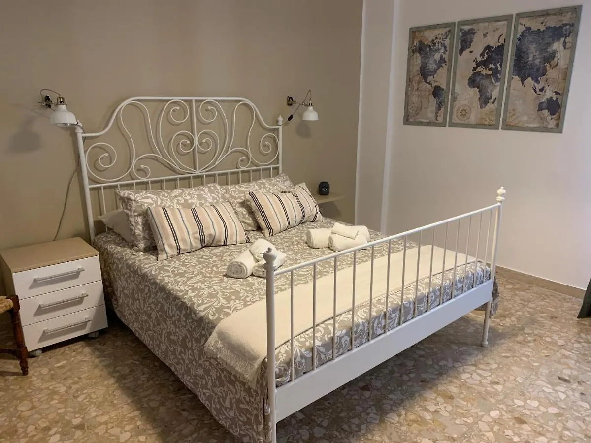 Bed & Breakfast B&B Fiorisol Augusta Italy